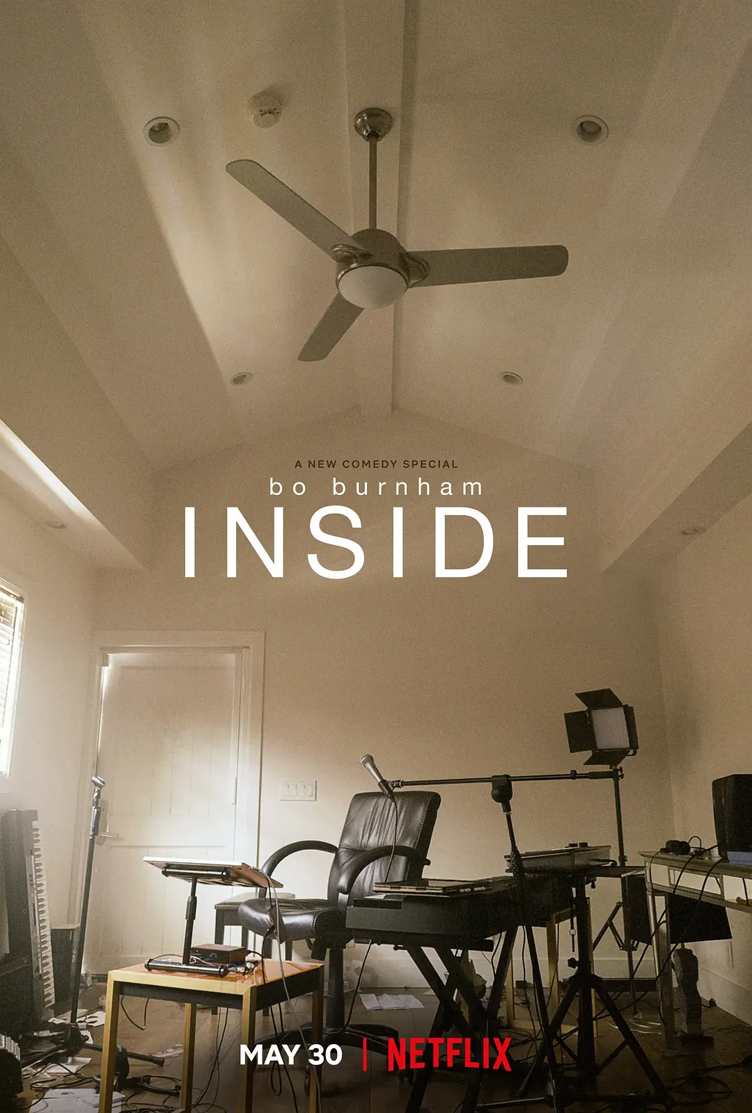 博·伯翰:隔离在家 Bo Burnham: Inside影片海报